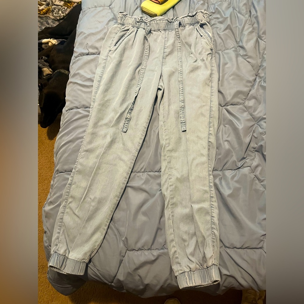 Women’s high waisted pants